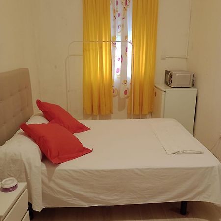 Aurora Room With Private Bathroom Alicante Eksteriør bilde
