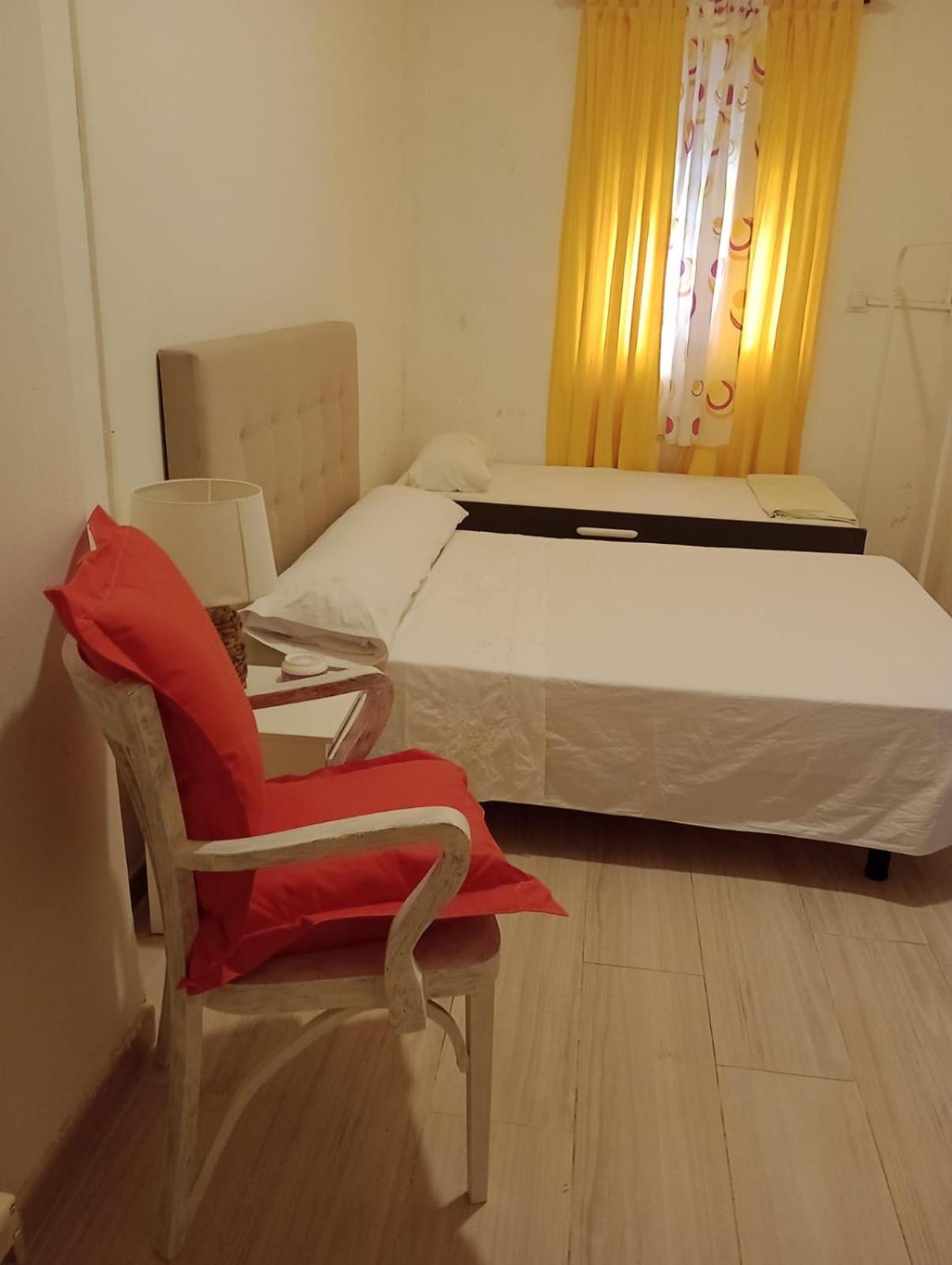 Aurora Room With Private Bathroom Alicante Eksteriør bilde